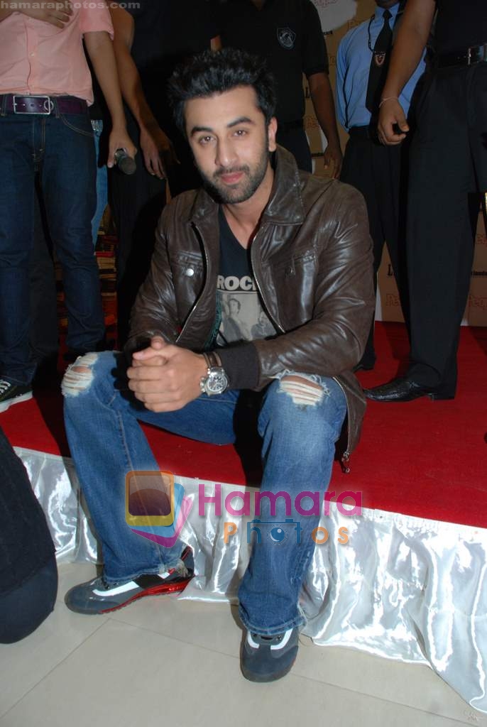 Ranbir Kapoor voted sexiest male actor by People in Landmark, Infinity Mall on 3rd Dec 2009 