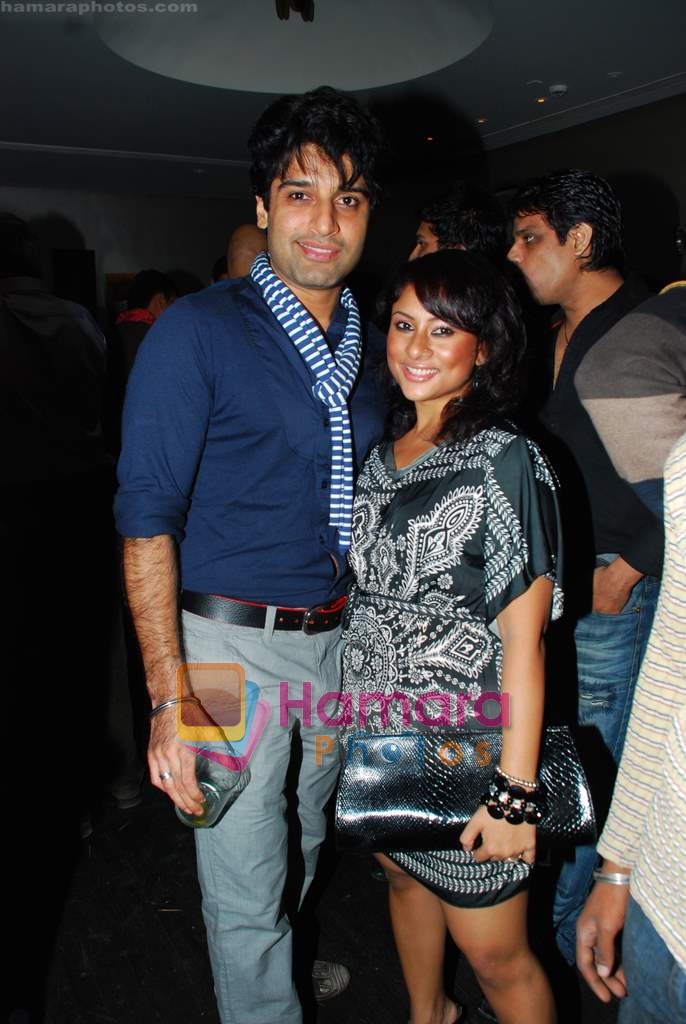 Sai and Shakti at Tony and Deeya Singh's bash for serial Choti Bahu in D Ultimate Club on 4th Dec 2009 
