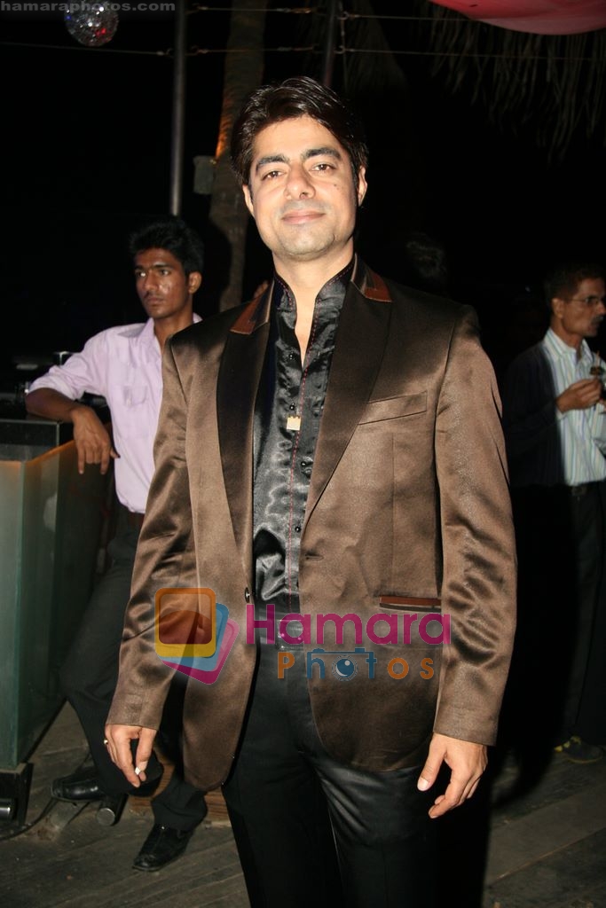 Sushant Singh at the launch of Eskimovie in Vie Lounge, Mumbai on 8th Dec 2009 