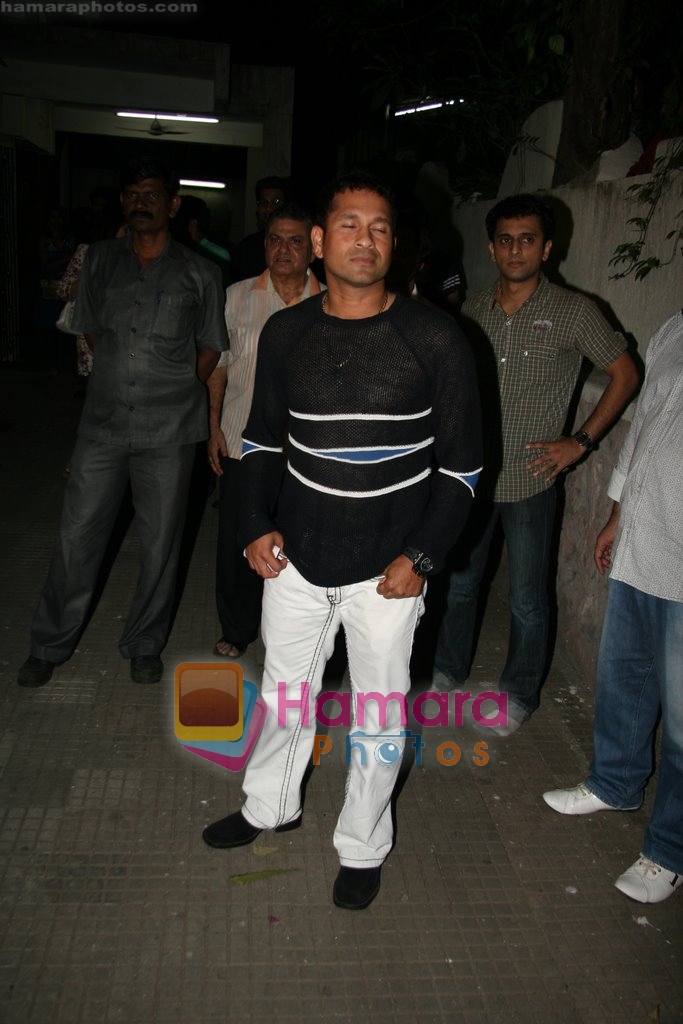 Sachin Tendulkar watches 3 Idiots in Ketnav, Mumbai on 11th Dec 2009 