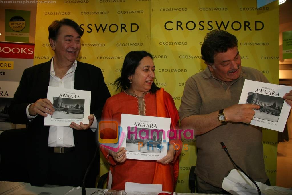 Rishi Kapoor and Randhir Kapoor at Awara book launch in Crossword on 12th Dec 2009 