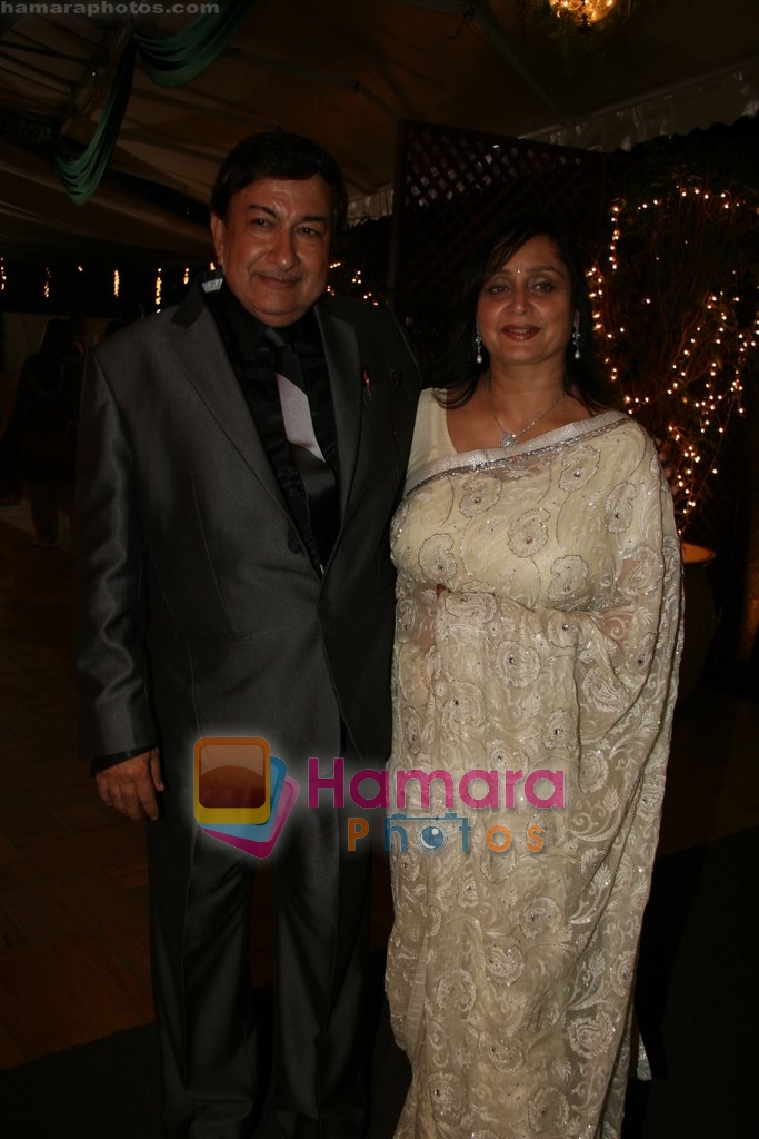 at Shaleen and Daljeet's wedding reception in Andheri, Mumbai on 13th Dec 2009 