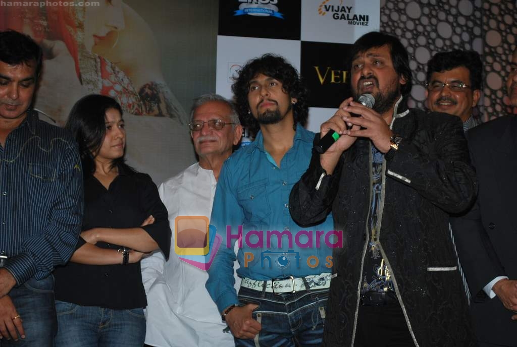 Salman Khan, Gulzar, Sonu Nigam, Sunidhi Chauhan at the Music Release of film Veer in Mumbai on 14th Dec 2009 