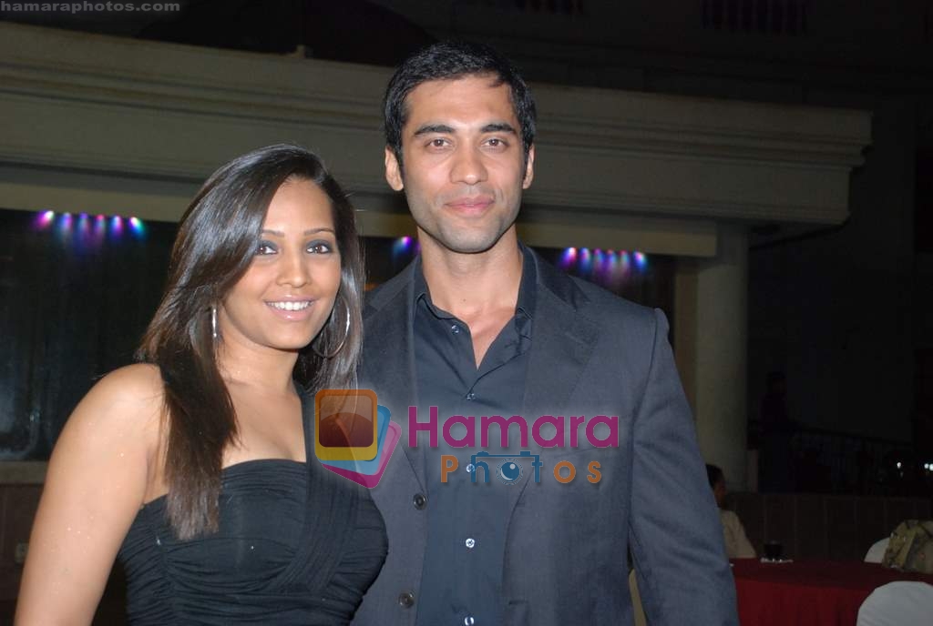 Meghna Naidu, Kushal Punjabi at Lovely Kudy album launch in The Club on 16th Dec 2009 