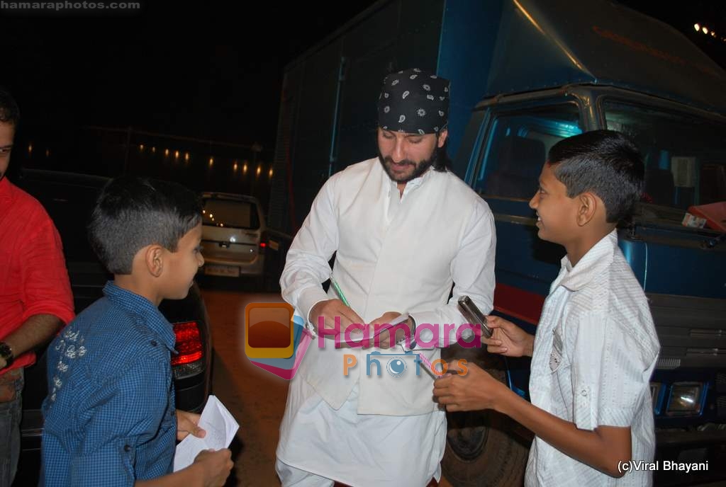 Saif Ali Khan at Police show in Andheri Sports Complex on 19th Dec 2009 