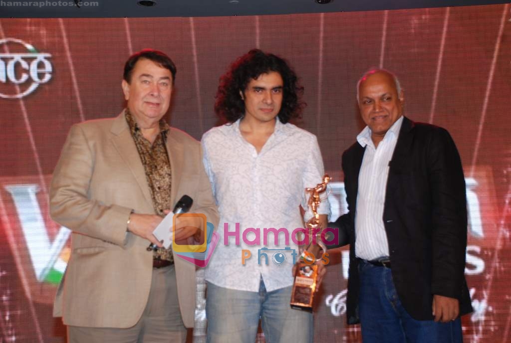 Randhir Kapoor, Imtiaz Ali at V Shantaram Awards in Novotel on 21st Dec 2009 
