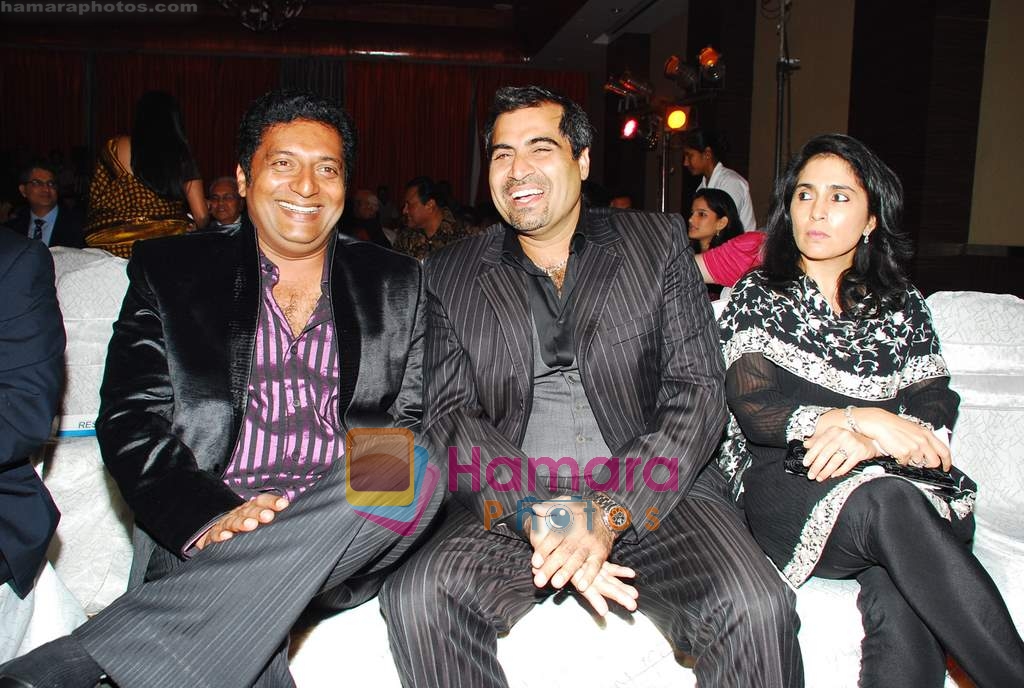 at V Shantaram Awards in Novotel on 21st Dec 2009 
