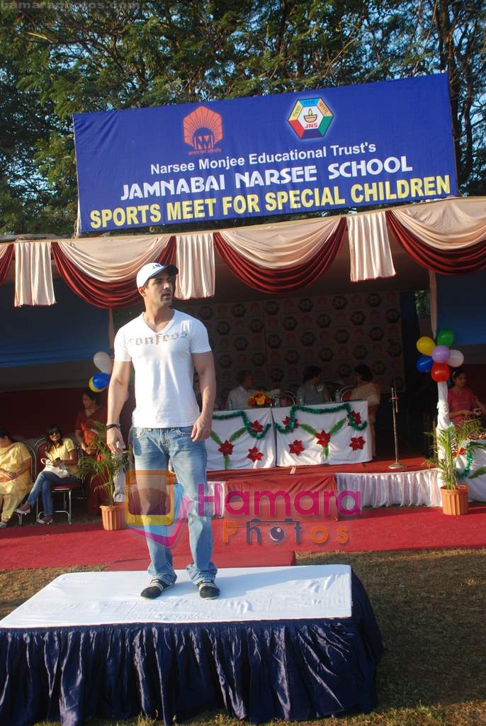 John Abraham attends Sports day for spcial children in Jamnabai Narsee school on 24th Dec 2009