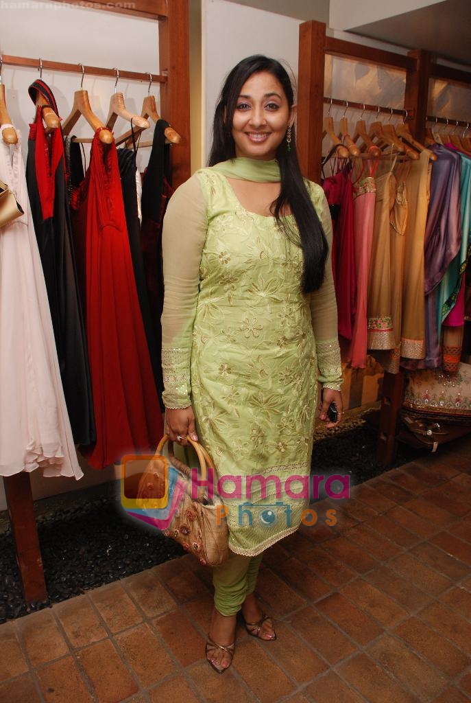 Shruti at FUEL- The Fashion Store in Mumbai on 23rd Dec 2009