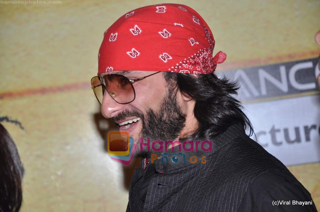 Saif Ali Khan at 3 Idiots premiere in IMAX Wadala, Mumbai on 23rd Dec 2009 