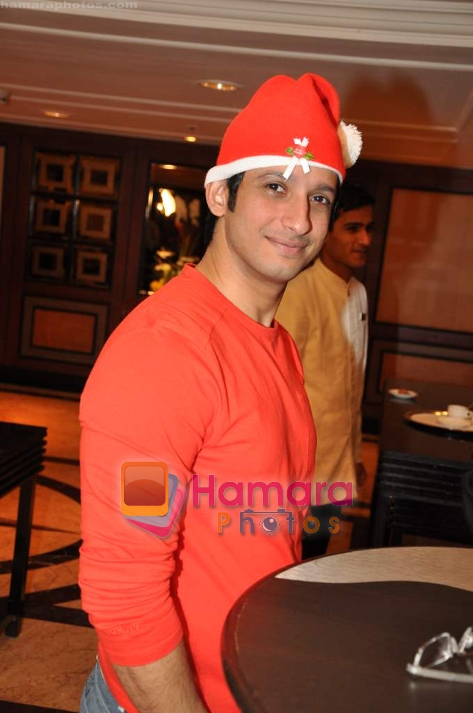 Sharman Joshi celebrate Christmas in Taj Land's End on 25th Dec 2009 