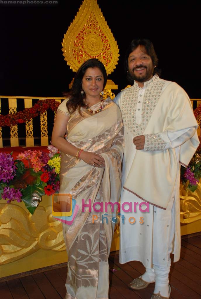 Roop Kumar Rathod, Sonali Rathod at Swatee Jaiswal and Lalit Tayal's wedding in Bangkok on 28th Dec 2009 