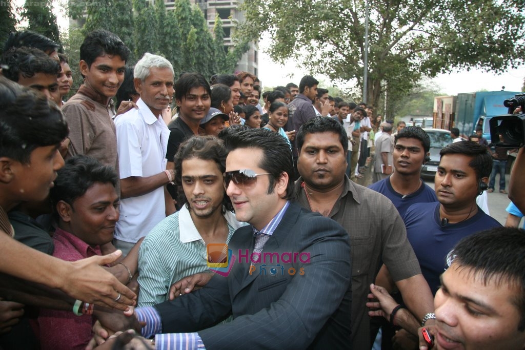Fardeen Khan Promotes Dulha Mil Gaya in Megamall, Mumbai on 4th Jan 2009 