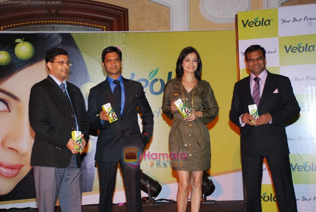 Dia Mirza at Veola hair oil launch in ITC Parel on 6th Jan 2010 