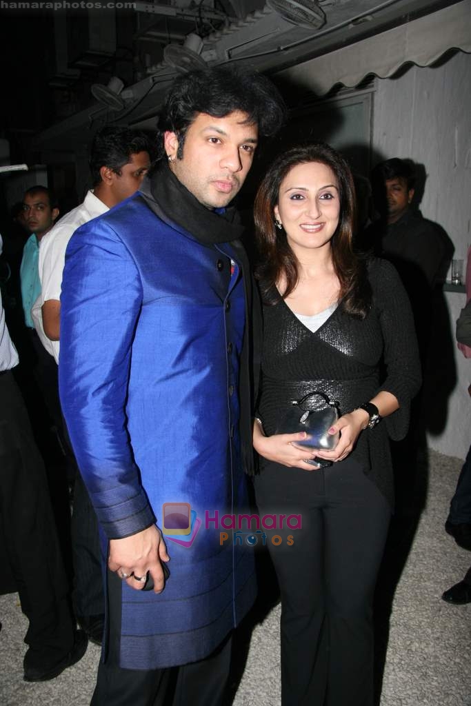 Amaan Ali Khan at Ayaan and Aman Ali Khan's book 50 Maestros Recordings launch in Olive on 8th Jan 2010 