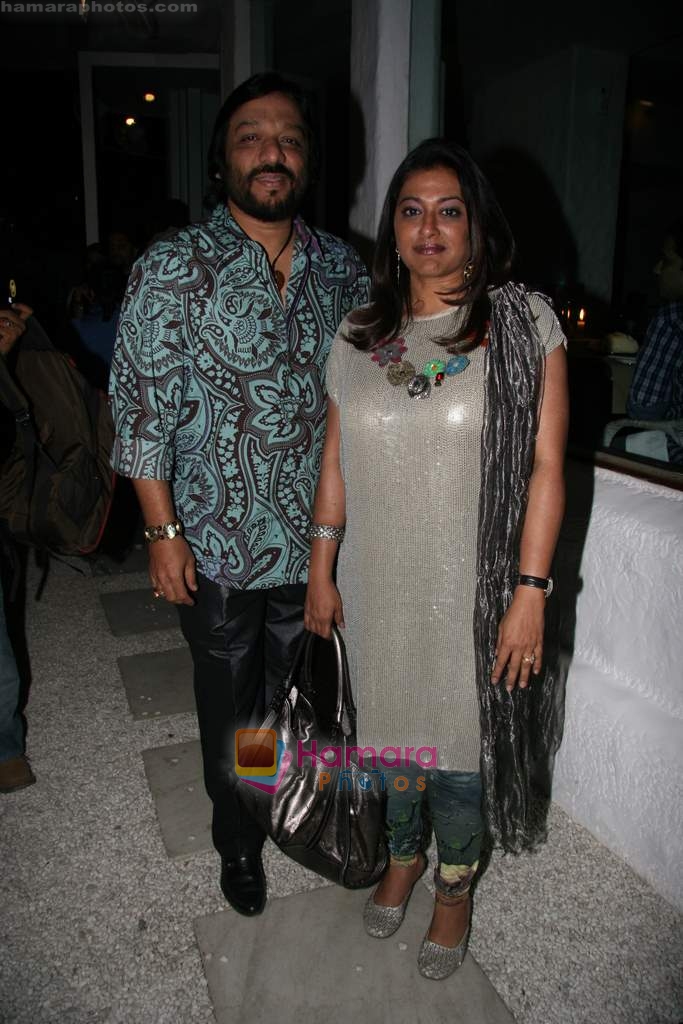 Roop Kumar and Sonali Rathod at Ayaan and Aman Ali Khan's book 50 Maestros Recordings launch in Olive on 8th Jan 2010 
