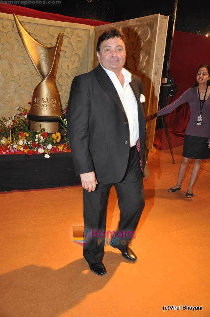 Rishi Kapoor at the Red Carpet of Apsara Awards in Chitrakot Grounds on 8th Jan 2009 