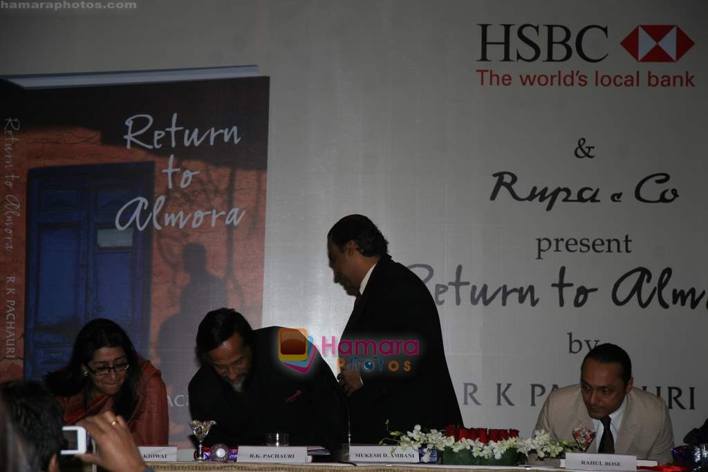 Rahul Bose, Mukesh Ambani at Pachauri's book Return to Almora launch in Taj on 8th Jan 2010 