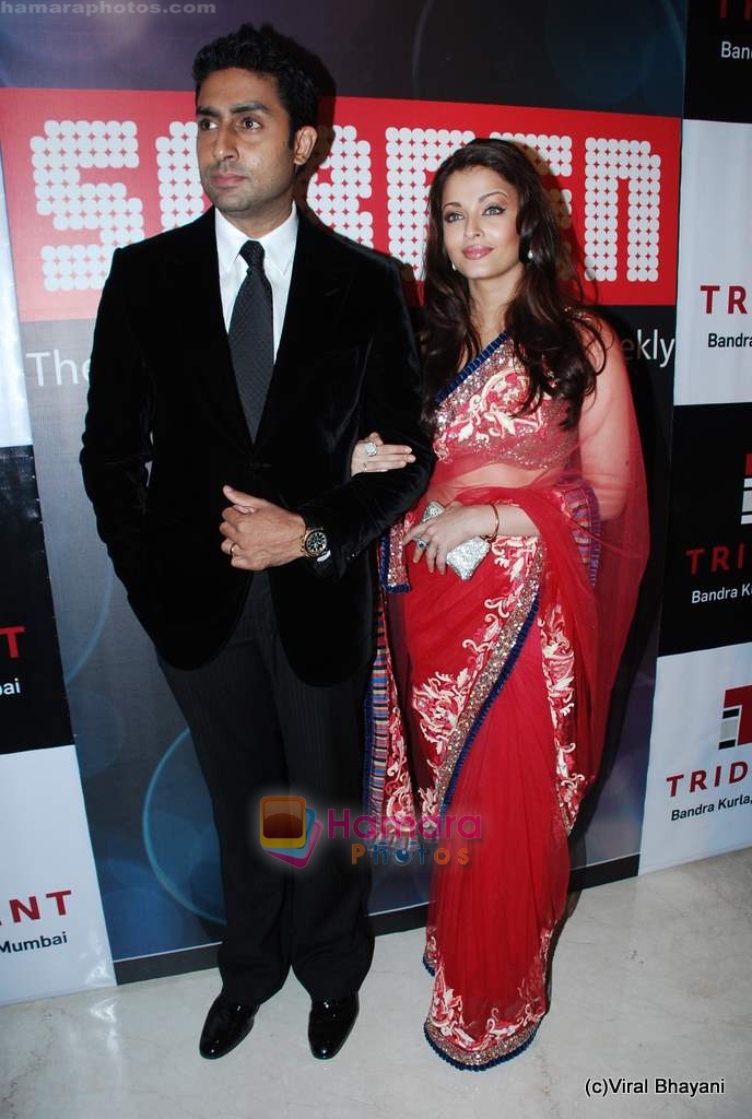Abhishek Bachchan, Aishwarya Rai at Star Screen Awards red carpet on 9th Jan 2010 