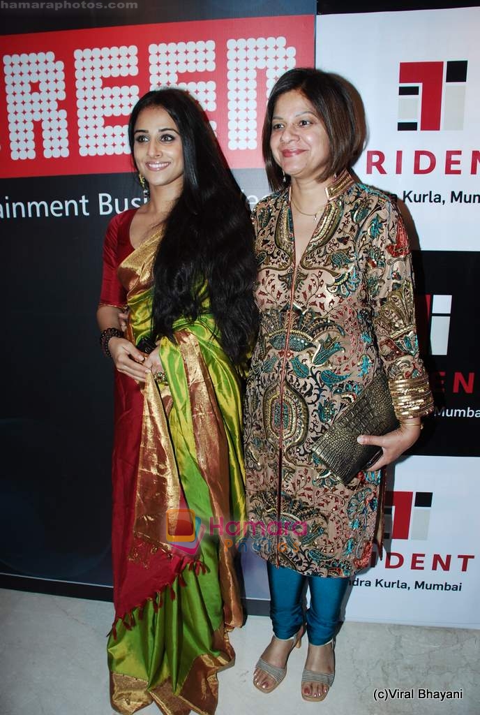Vidya Balan at Star Screen Awards red carpet on 9th Jan 2010 