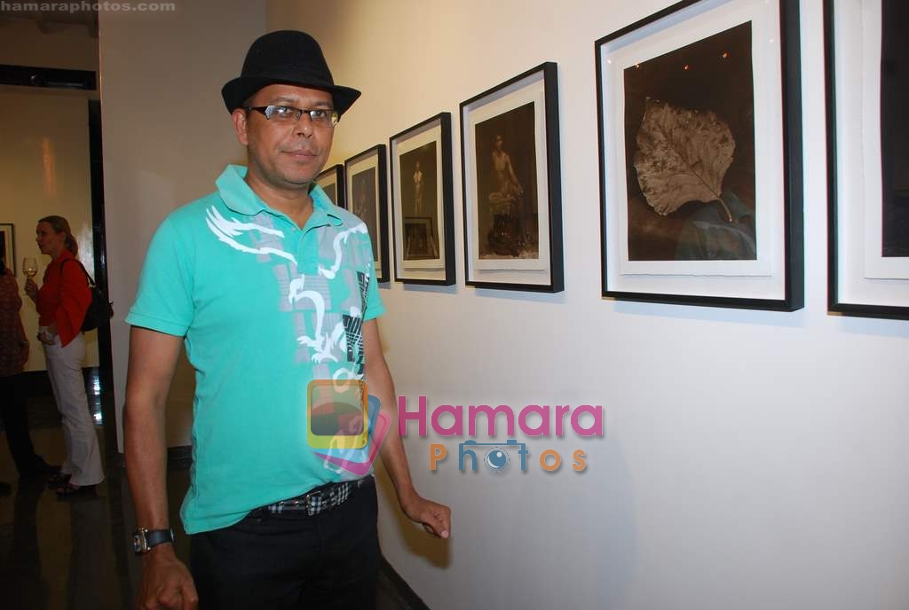 Narendra Kumar Ahmed at Marheu Foss photo exhibition in Ballard Estate on 14th Jan 2010 