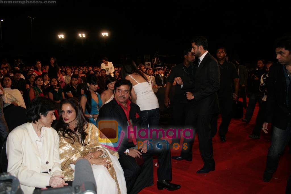 Rekha, Abhishek Bachchan at Stardust Awards on 17th Jan 2010 
