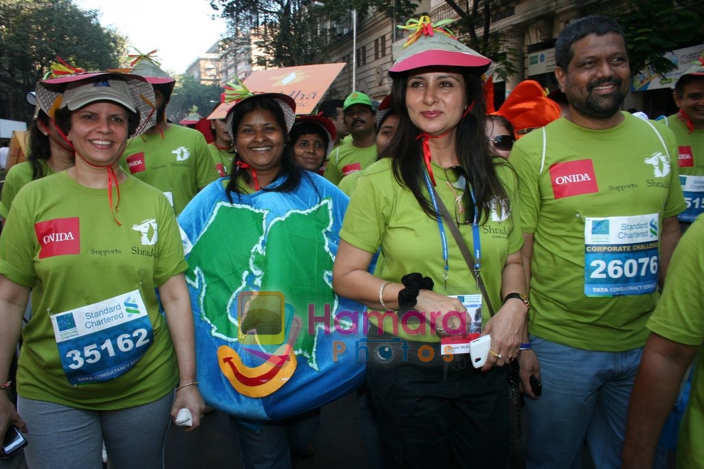 Poonam Dhillon at SCMM marathon in Mumbai on 17th Jan 2010 