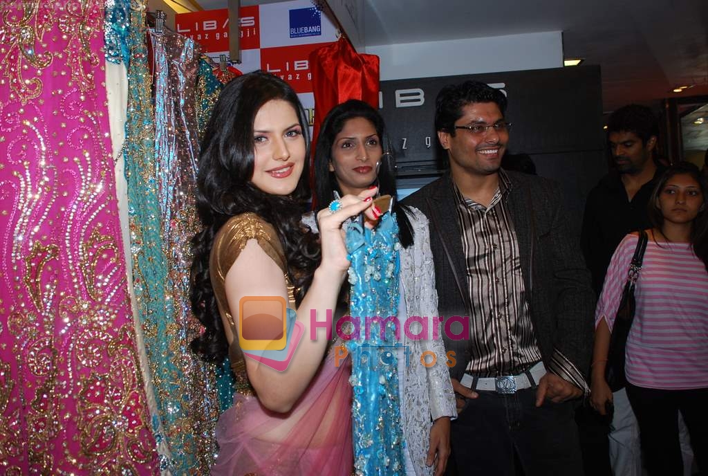 Zarine  Khan at the launch of Veer Libas Collection in Peddar Road on 19th Jan 2010 