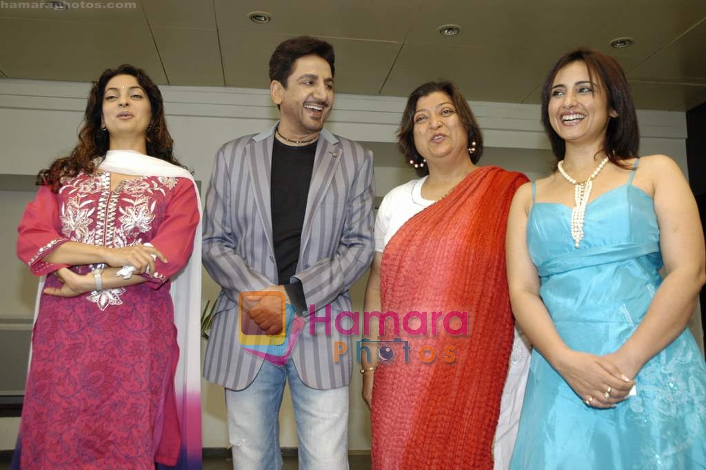 Divya Dutta, Gurdas Maan, Juhi Chawla at the press conference of film Sukhmani- Hope for Life in Mumbai on 28th Jan 2010 