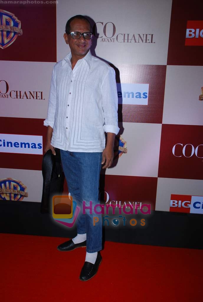 at Coco Avant Chanel premiere in Metro on 28th Jan 2010 