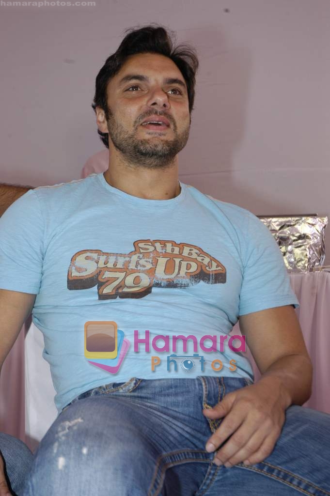 Sohail Khan at Raymonds Parz Super car show in Nariman Point on 31st Jan 2010 