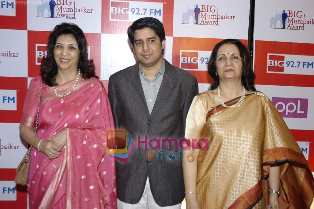 at Big Mumbaikar Awards in Andheri on 4th Feb 2010 