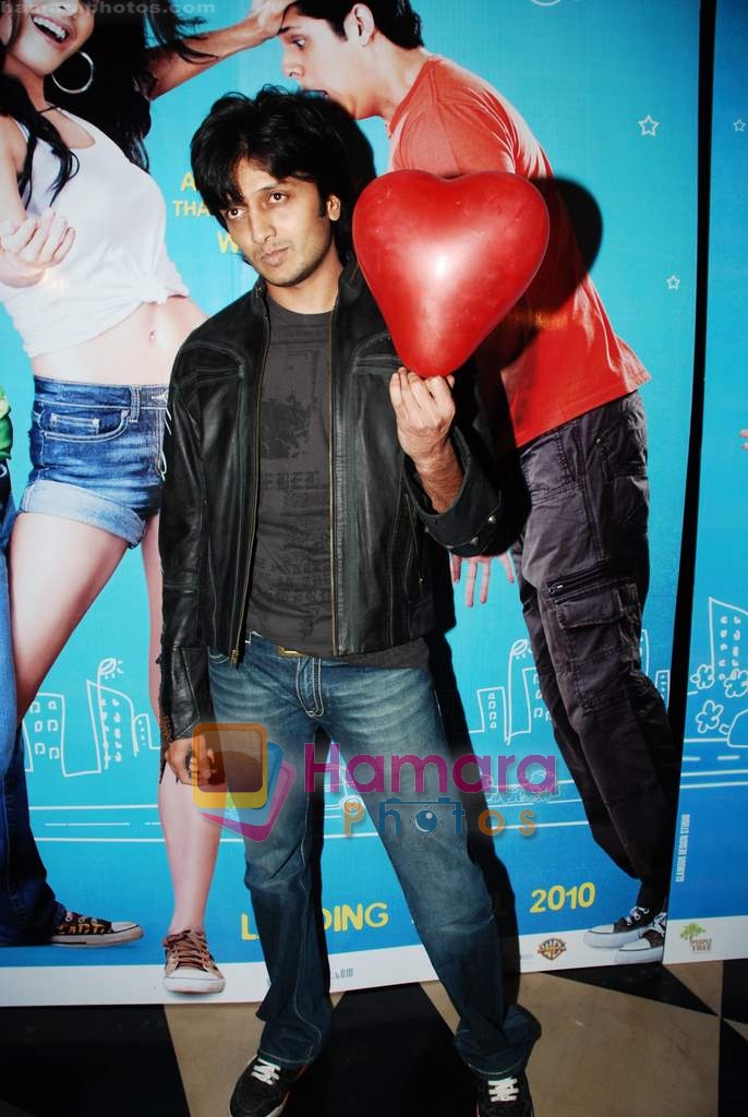 Ritesh Deshmukh at Valentine Day premiere with promotion of film Jaane Kahan Se Aayi Hai in PVR, Juhu on 11th Feb 2010 