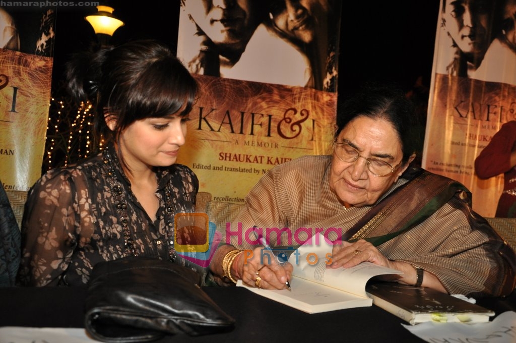 Dia Mirza at Kaifi Azmi Book Launch in Andheri, Mumbai on 10th Feb 2010 
