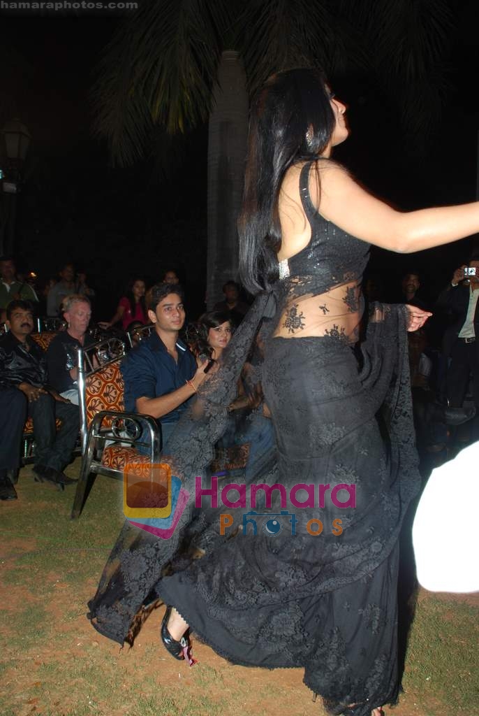 Celina Jaitley at V Care Indian Super Queen finals in ITC Grand Maratha on 20th Feb 2010 