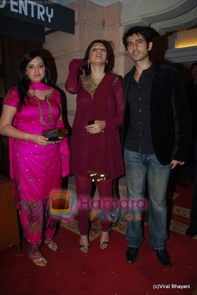 Hiten and Gauri Tejwani at DR PK Aggarwal's daughter's wedding in ITC Grand Maratha on 20th Feb 2010 