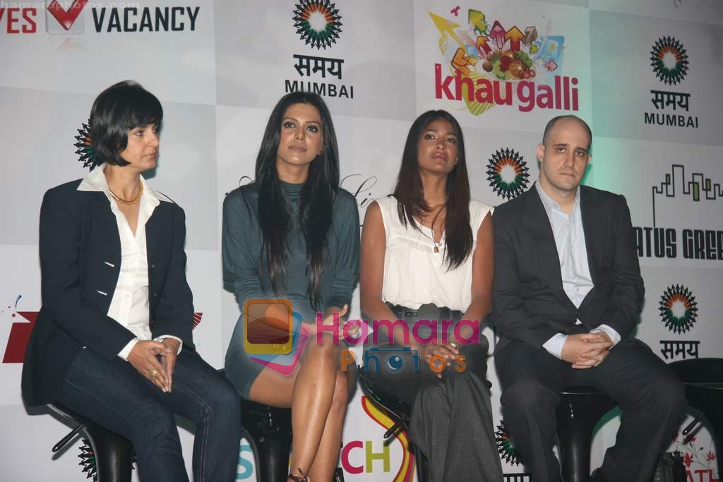 Kitu Gidwani, Carol Gracias, Ashwin Mushran at Sahara Samay's new look launch in Mumbai on 26th Feb 2010 