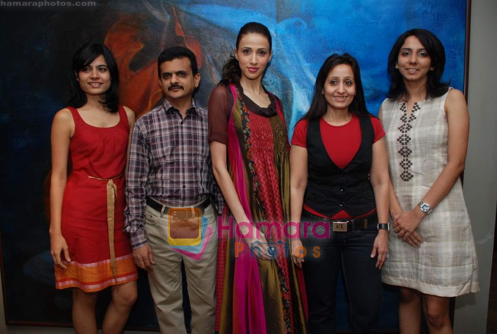 Kiran, Sushil, Alecia, Falguni & Meghana at the preview of LFW 2010 collection at FUEL, Mumbai on 26th Feb 2010