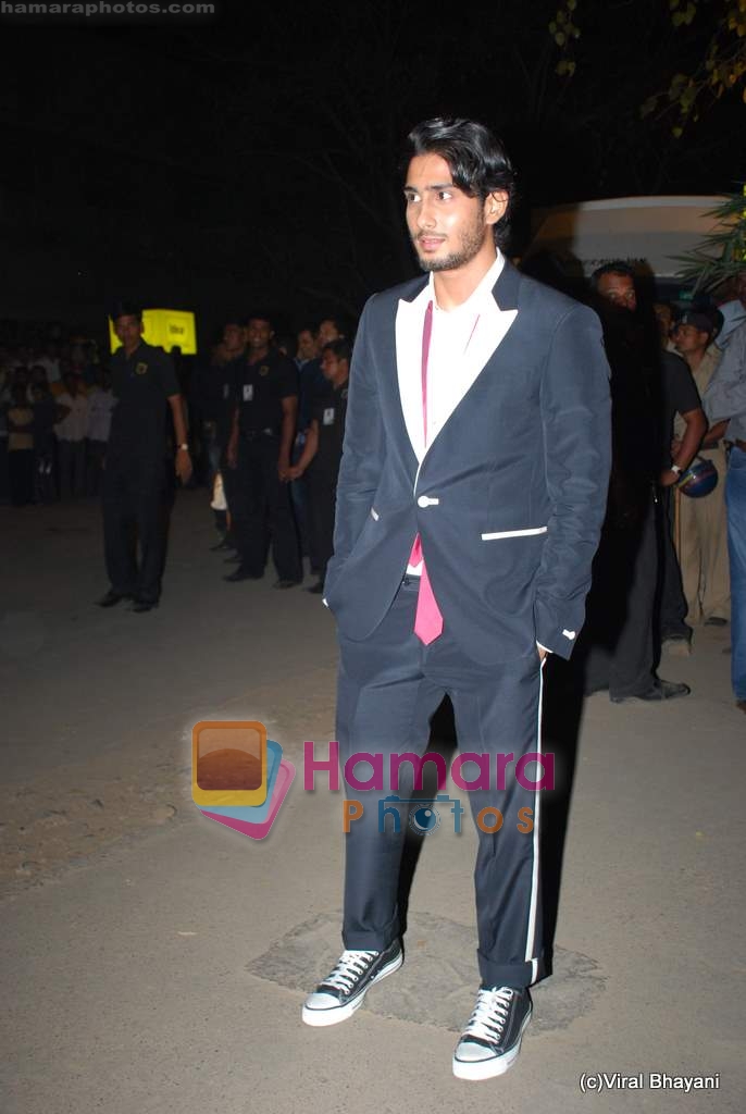 Prateik Babbar at Filmfare Awards red carpet on 27th Feb 2010 