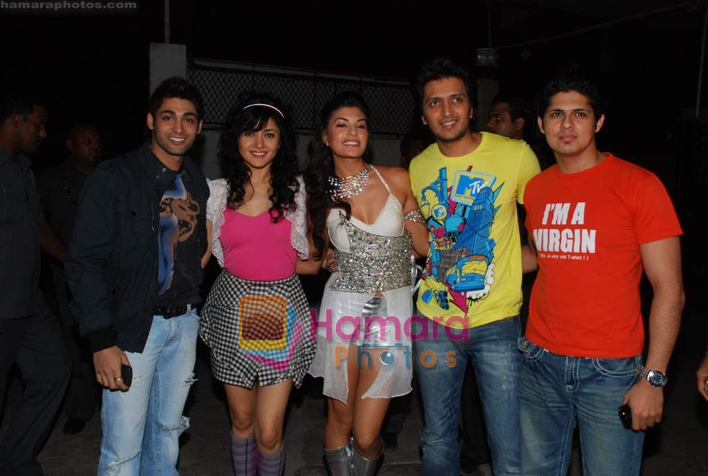 Ruslaan, Sonal Sehgal, Jacqueline Fernandez, Ritesh Deshmukh, Vishal Malhotra at Jaane Kahan Se Aayi Hai star cast at Euphoria College fest in NM College, Juhu on 4th March 2 