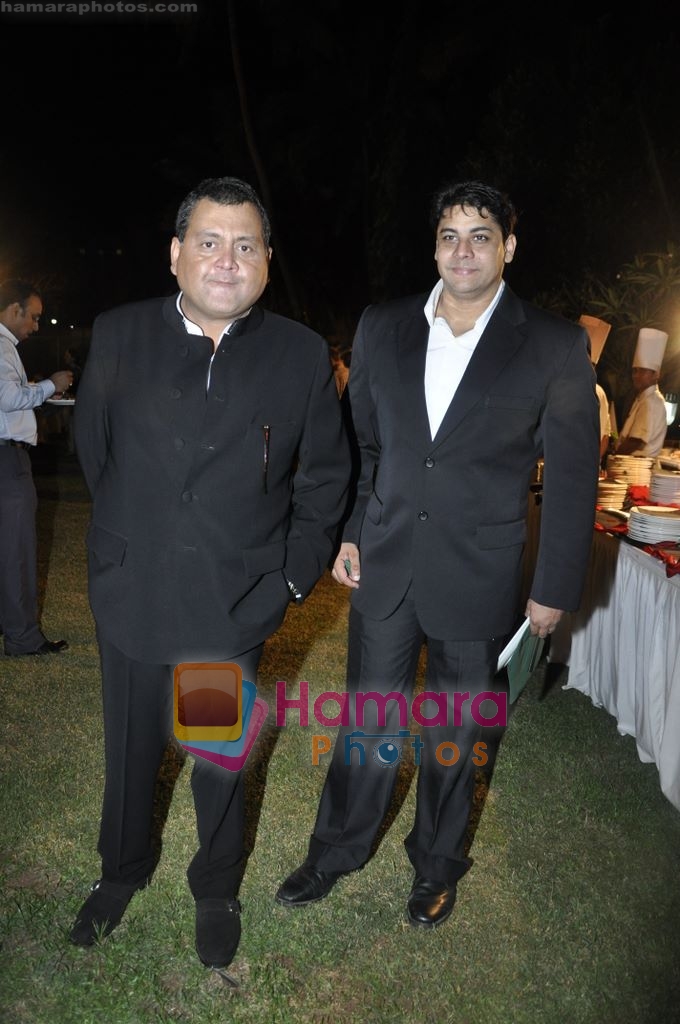 Cyrus Broacha at AAA crab race event in US Consulate, Mumbai on 11th March 2010 
