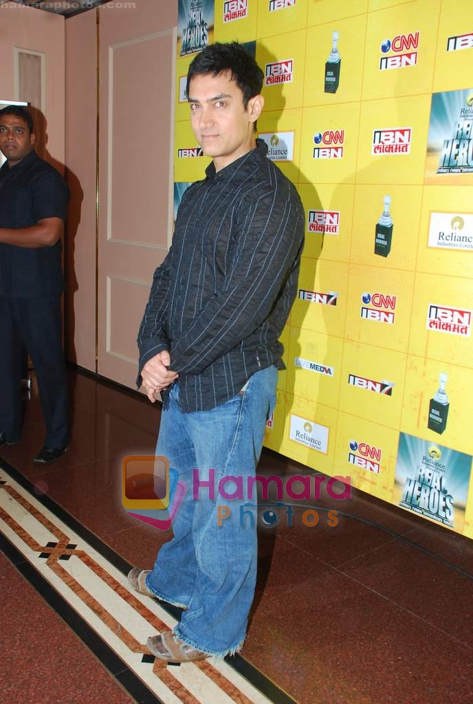 Aamir Khan at CNN IBN heroes event in Trident, Mumbai on 10th March 2010 