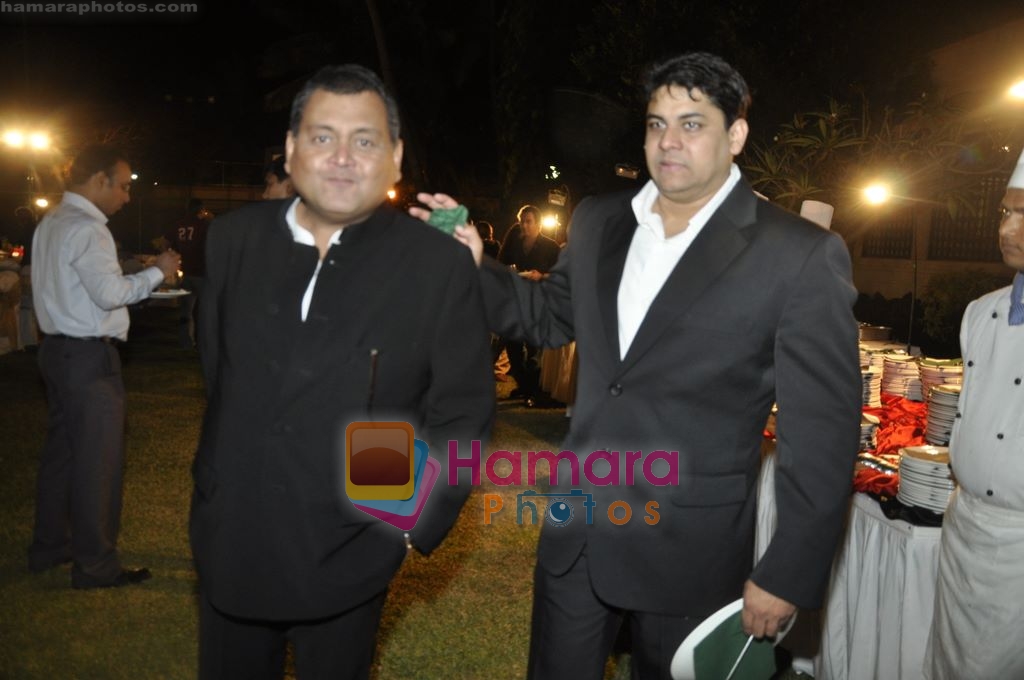 Cyrus Broacha at AAA crab race event in US Consulate, Mumbai on 11th March 2010 