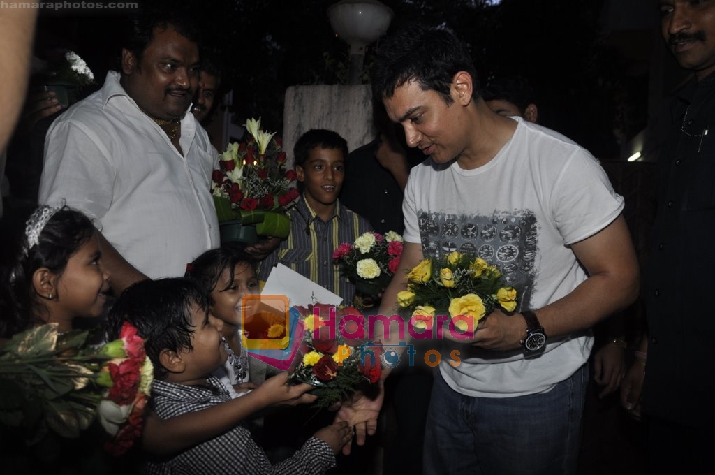 Aamir Khan celebrates Birthday with Family watching movie Percy Jackson and the Olympians in Ketnav, Bandra, Mumbai on 14th March 2010 