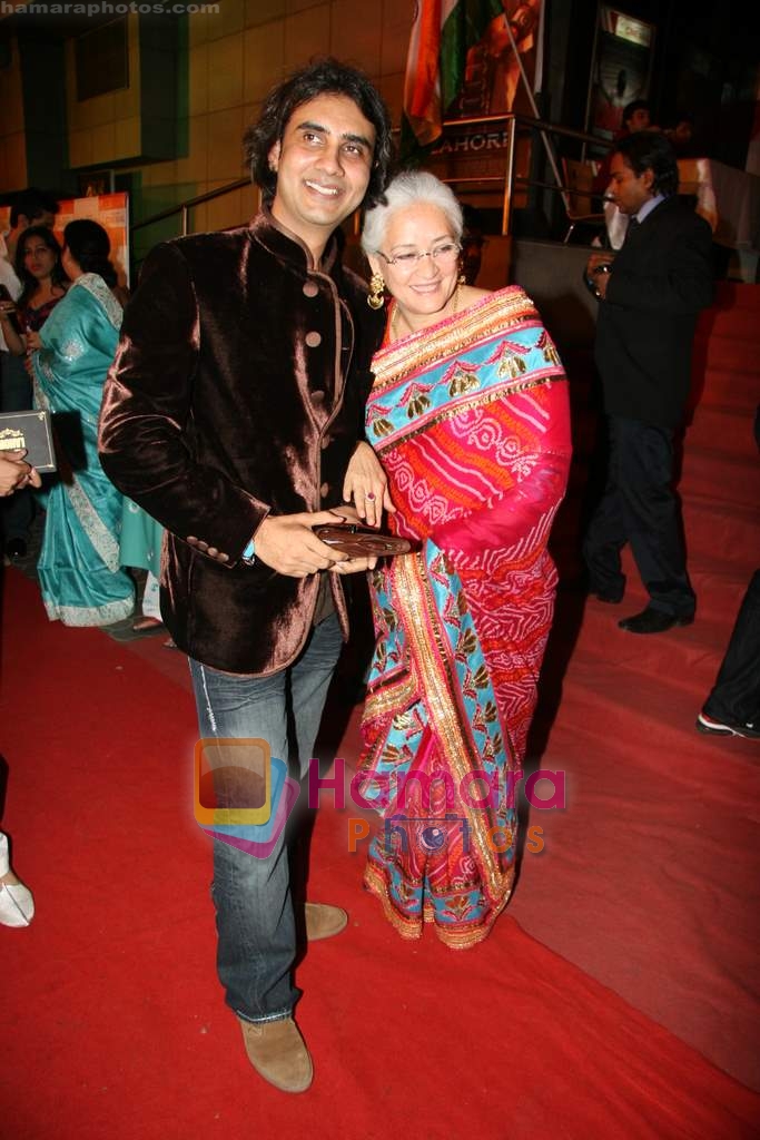 Nafisa Ali, Sanjay Puran Singh Chauhan at the premiere of film Lahore in Cinemax on 17th March 2010 