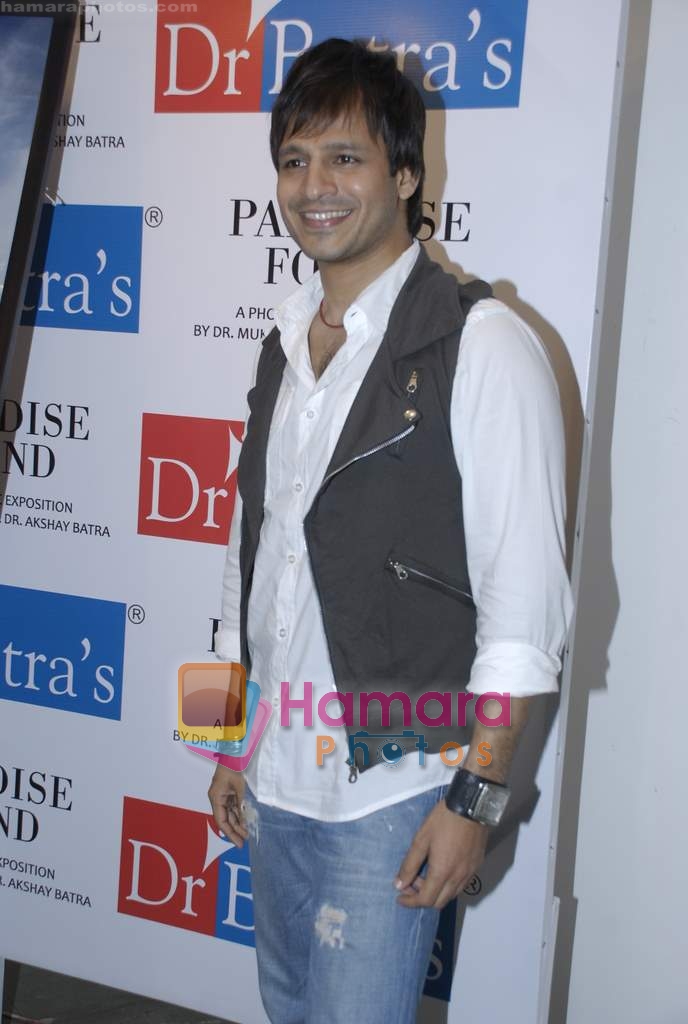 Vivek Oberoi at Dr Batra art exhibition in NCPA on 17th March 2010 