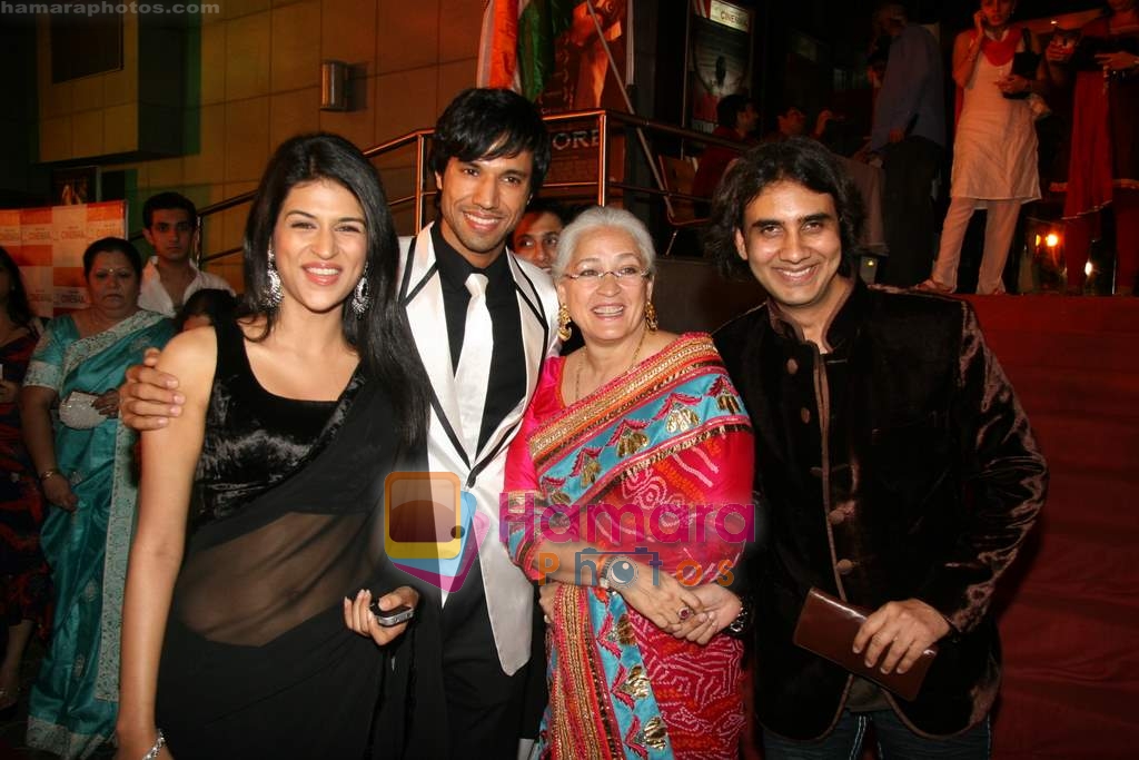 Shraddha Das, Aanaahad, Nafisa Ali, Sanjay Puran Singh Chauhan at the premiere of film Lahore in Cinemax on 17th March 2010 