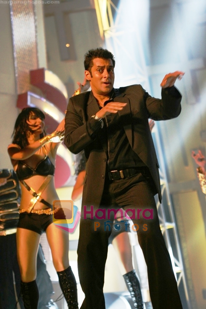 Salman Khan at Star Cintaa Superstars ka Jalwa on 31st March 2010 
