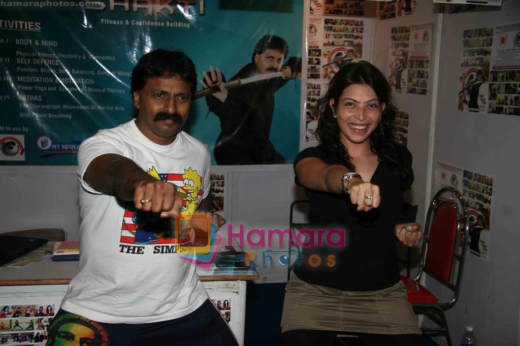 Chitah Yajness Shetty ,shilpa shukla at the Launch of career guidance event by Yajness Shetty in Mumbai on 2nd April 2010 