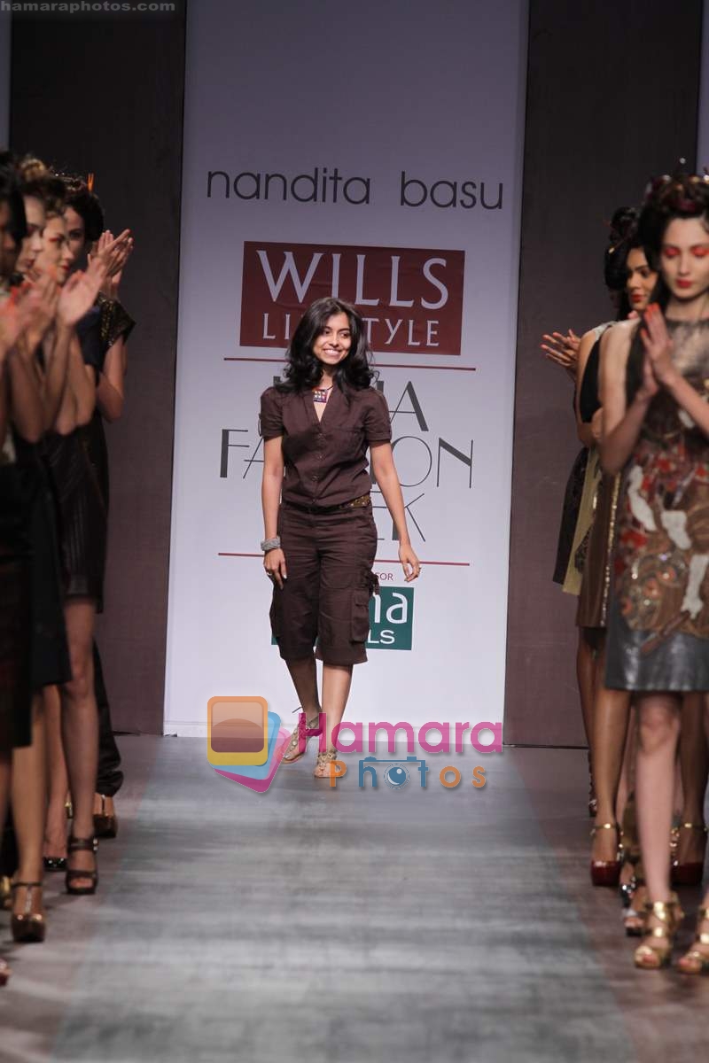 Model walk the ramp for Nandita Basu Show at Wills India Fashion Week 2010 Day 4 on 28th March 2010 